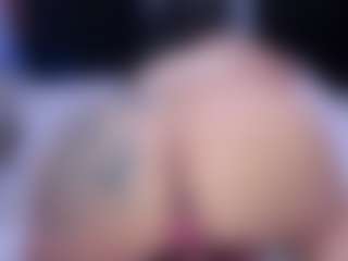 MelanyShayk's Live Sex Cam Show