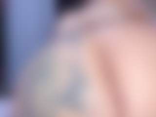 Live cam show with MelanyShayk - Blowjob on Chatstar