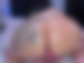 MelanyShayk's Live Sex Cam Show