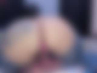 Live cam show with MelanyShayk - Amateur on pussylord.com