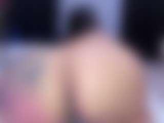 MelanyShayk's Live Sex Cam Show