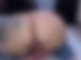 MelanyShayk's Live Sex Cam Show