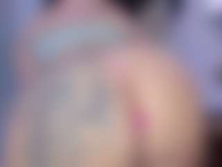 MelanyShayk's Live Sex Cam Show