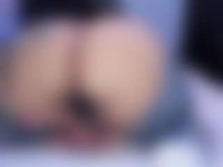 MelanyShayk's Live Sex Cam Show