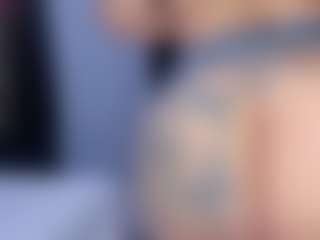 MelanyShayk's Live Sex Cam Show