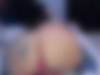 MelanyShayk's Live Sex Cam Show
