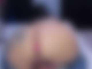 MelanyShayk's Live Sex Cam Show