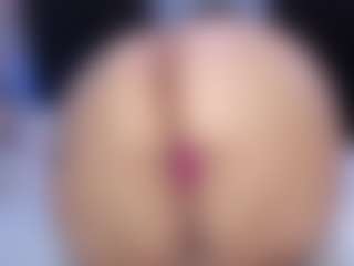 MelanyShayk's Live Sex Cam Show
