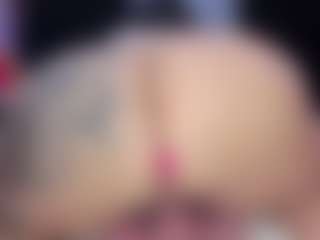MelanyShayk's Live Sex Cam Show