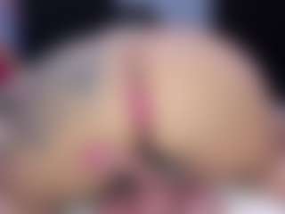 MelanyShayk's Live Sex Cam Show