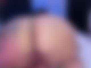 Live cam show with MelanyShayk - Control on Camsoda