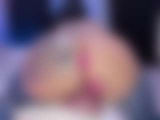 MelanyShayk's Live Sex Cam Show
