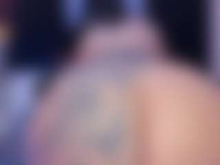 Live cam show with MelanyShayk - Bedroom on nudelive.tv