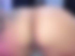 MelanyShayk's Live Sex Cam Show