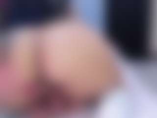 MelanyShayk's Live Sex Cam Show