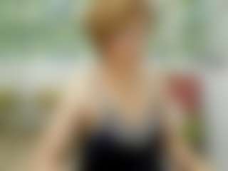 Live cam show with ParisCherry - Role Play MILF on live.xbliss.ai
