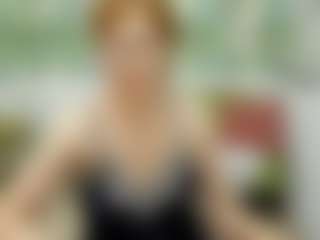ParisCherry MILF webcam performer live streaming