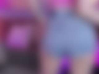 RubyTwinkle's Live Sex Cam Show