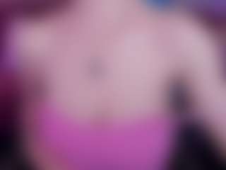 Live cam show with RubyTwinkle - Braces on Latina Girls
