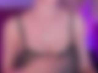 Live cam show with RubyTwinkle - Glasses on Gym Cam Girls