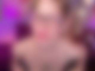 Live cam show with RubyTwinkle - Teasing on Camsoda