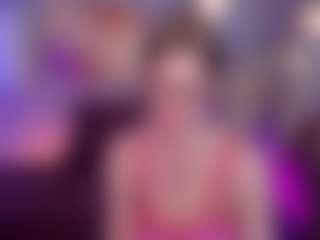 Live cam show with RubyTwinkle - Teasing on Milfs Live