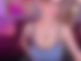 Live cam show with RubyTwinkle - Teasing on Camsoda