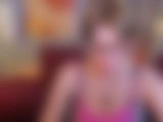 Live cam show with RubyTwinkle - Blonde Hair Curvy on Cam Slut