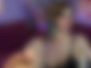 Live cam show with RubyTwinkle - Blonde Hair on sexylivex.com