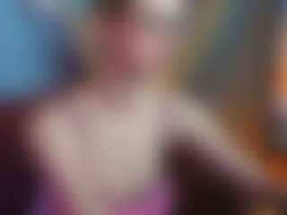 Live cam show with RubyTwinkle - Blonde Hair on CamClone