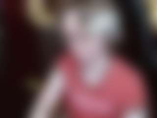 Live cam show with Gretta-mrr - Curvy on AdultVida.com