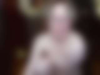 Live cam show with Gretta-mrr - Curvy on Latina Girls