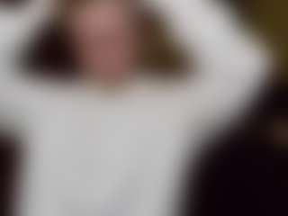 Live cam show with Gretta-mrr - Living Room on PervPlay.com