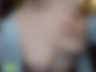 Live cam show with Gretta-mrr - Brown Eyes Blonde Hair on Camsoda