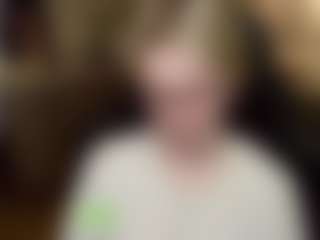Live cam show with Gretta-mrr - Blonde Hair Curvy on crypto-cams
