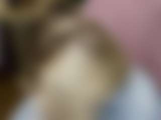 Live cam show with Gretta-mrr - Living Room on fuklive.com