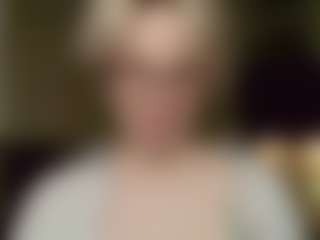Live cam show with Gretta-mrr - Blonde Hair on xDating