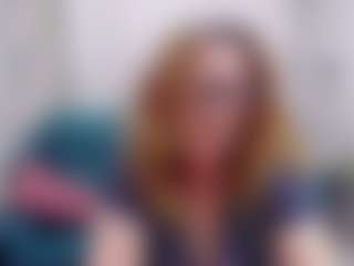 Live cam show with LeaPure - Body Massage on SpunkLive