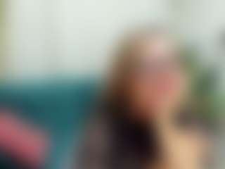 Spettacolo in cam dal vivo con LeaPure - Shaved su Camsoda