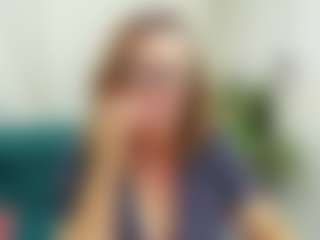 Live cam show with LeaPure - Upskirt on madthumbs