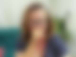 Live cam show with LeaPure - Solo on Camming Site