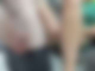Live cam show with panamera-777 - Small Tits on TeamSkeetLive