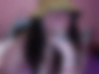cosmicumqueen MILF webcam performer live streaming