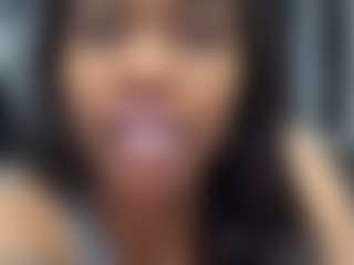 Live cam show with Ms.GOODPVSSY - Black MILF on https://playwithruby.com