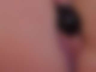 HarleyQuinnn1 MILF webcam performer live streaming