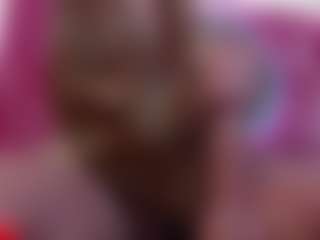 Live cam show with HarleyQuinnn1 - Green Eyes on Milfs Live
