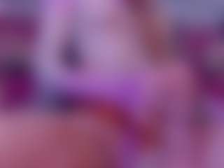 Live cam show with HarleyQuinnn1 - Bedroom on CamSextacy