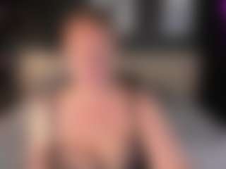 Live cam show with JenniferLight - Cute on livesuperchat.net