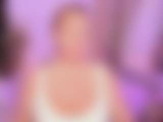 Live cam show with JenniferLight - Shaved on Camsoda