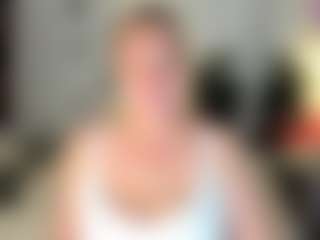 Live cam show with JenniferLight - Middle Aged on camwithhim.com
